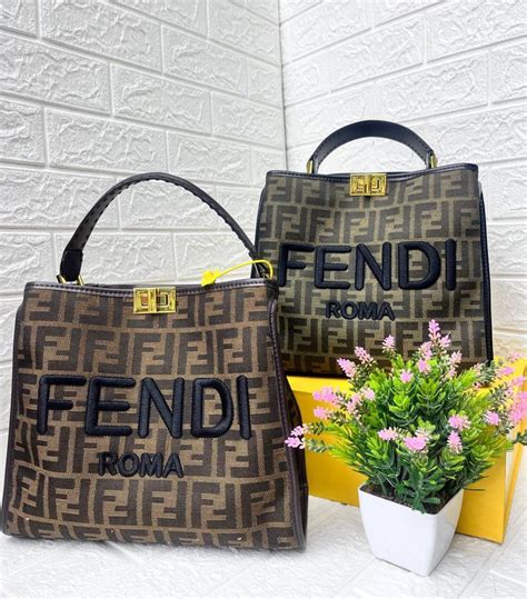 Сумки Fendi (Фенди) .